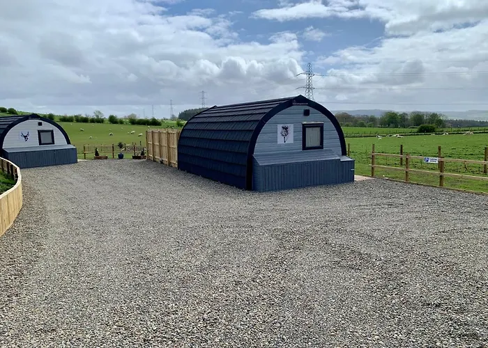 Thistle Pod Farm Stay With Hottub Sleeps 2